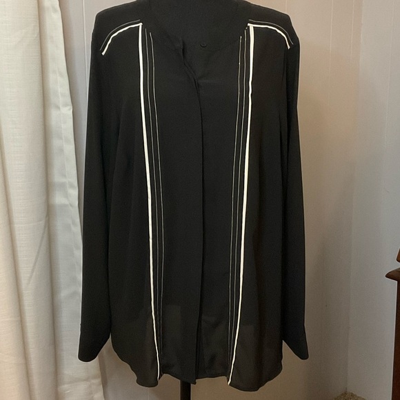 Eloquii Tops - Eloquii Sheer Black button up tunic blouse with pleated detail